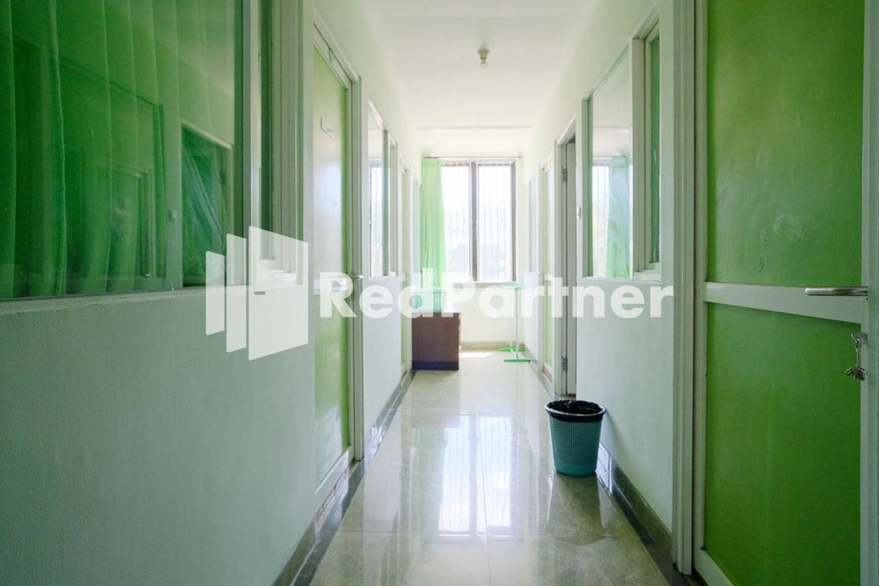 Pondok Hijau Syariah Mitra Reddoorz At Citraland Surabaya Ngoại thất bức ảnh